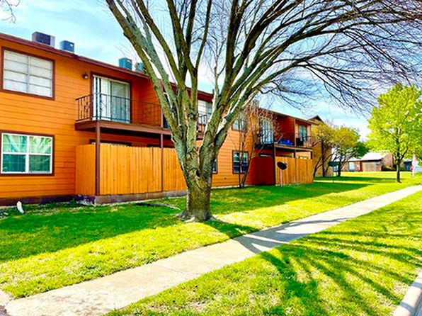 2305 Botanical Dr APT 4