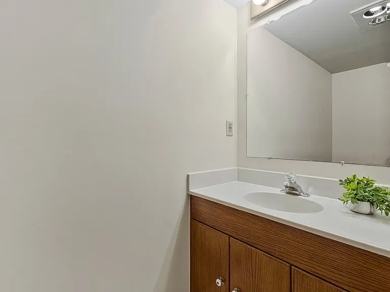 1215 Delta Glen Ct — Photo 53