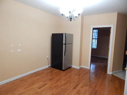 Rented by Capri Jet Realty Corp | media 21