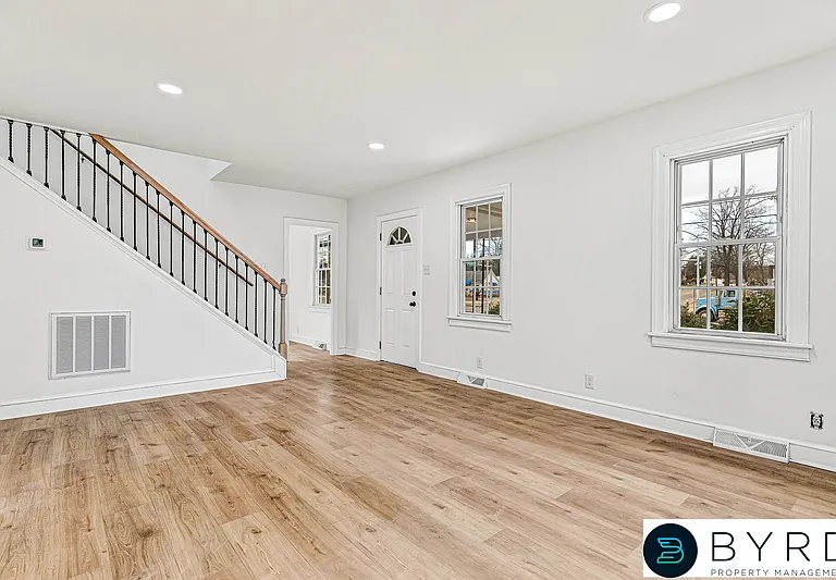 2958 Winston Churchill Dr — Photo 7