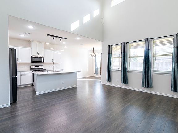 5th image of 13412 Dos Aguas Dr