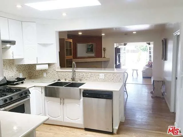 7111 Alcove Ave — Photo 9
