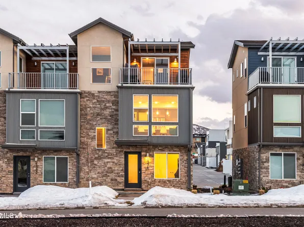 1376 Village Green Trl, Park City, UT 84098