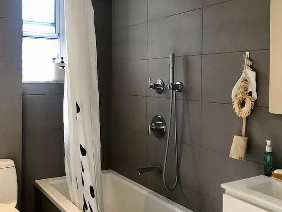2nd image of 1380 Leland Ave #4