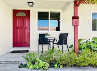 2107 Blossom Ln, Redondo Beach, CA 90278