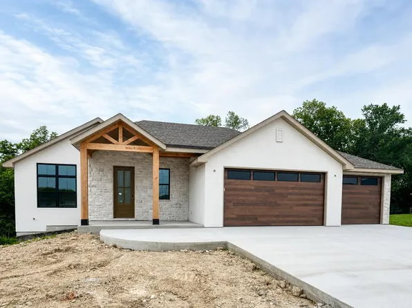 2005 Stone Mountain Pkwy, Columbia, MO 65201