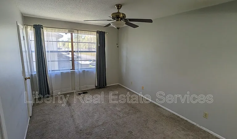 901 Olmstead Dr #16B — Photo 9