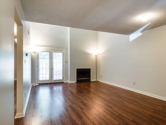 5th image of 2417 Kennedy Ct