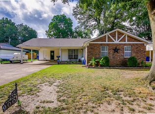 900 N Roselawn Dr, West Memphis, AR 72301