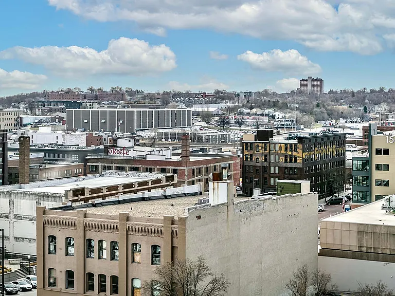 Orpheum Tower — Photo 44