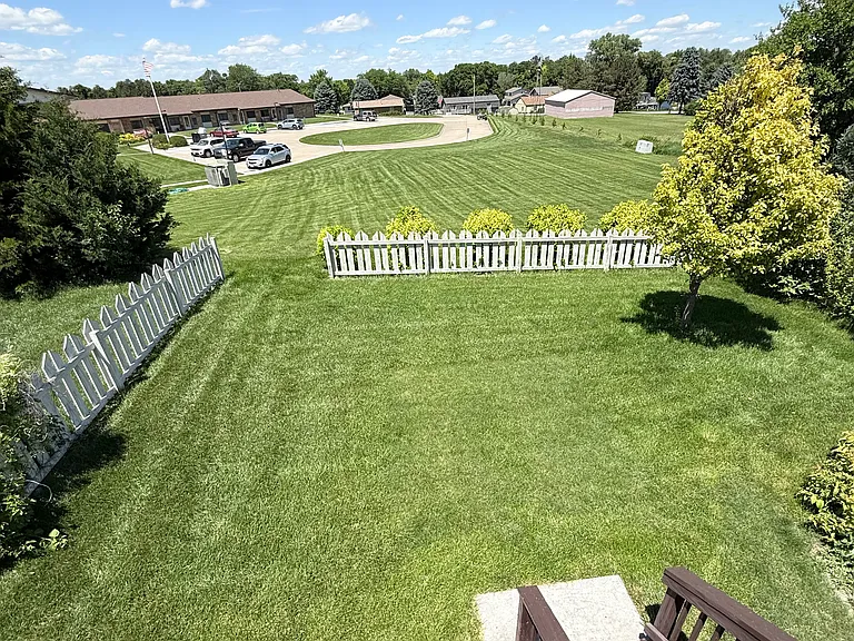 328 Wolf Ave — Photo 18
