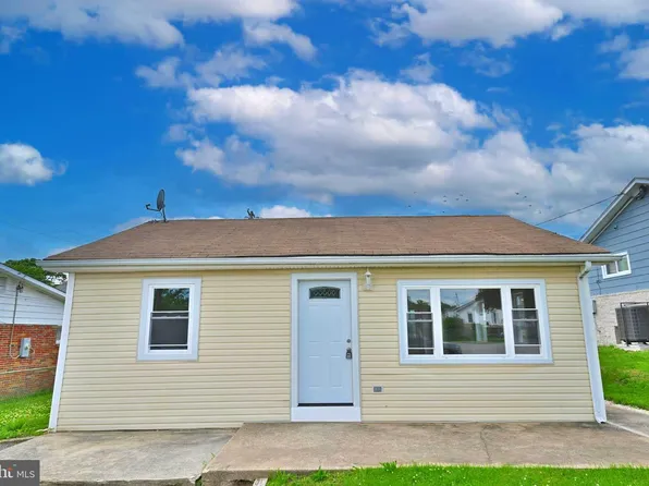 34 Compass Rd, Baltimore, MD 21220