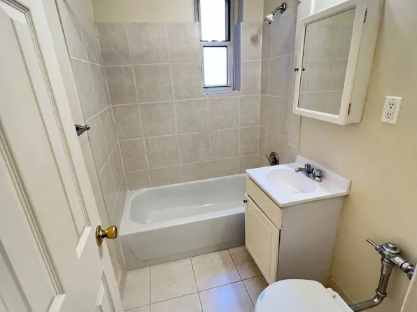 83-30 Vietor Avenue image 6 of 6