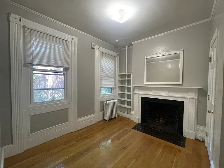 3 Champney Pl #1 — Photo 2