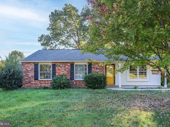 5522 Larch St, Fredericksburg, VA 22407