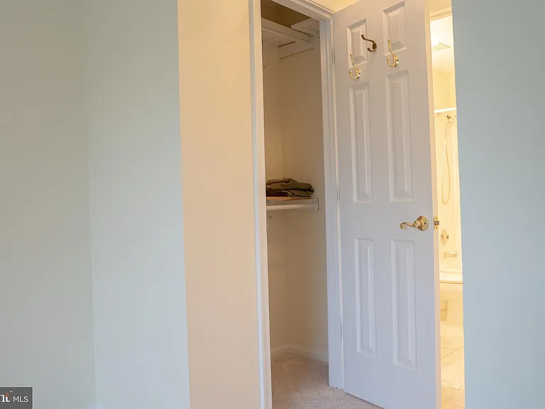 12101 Greenwood Ct #301 — Photo 21