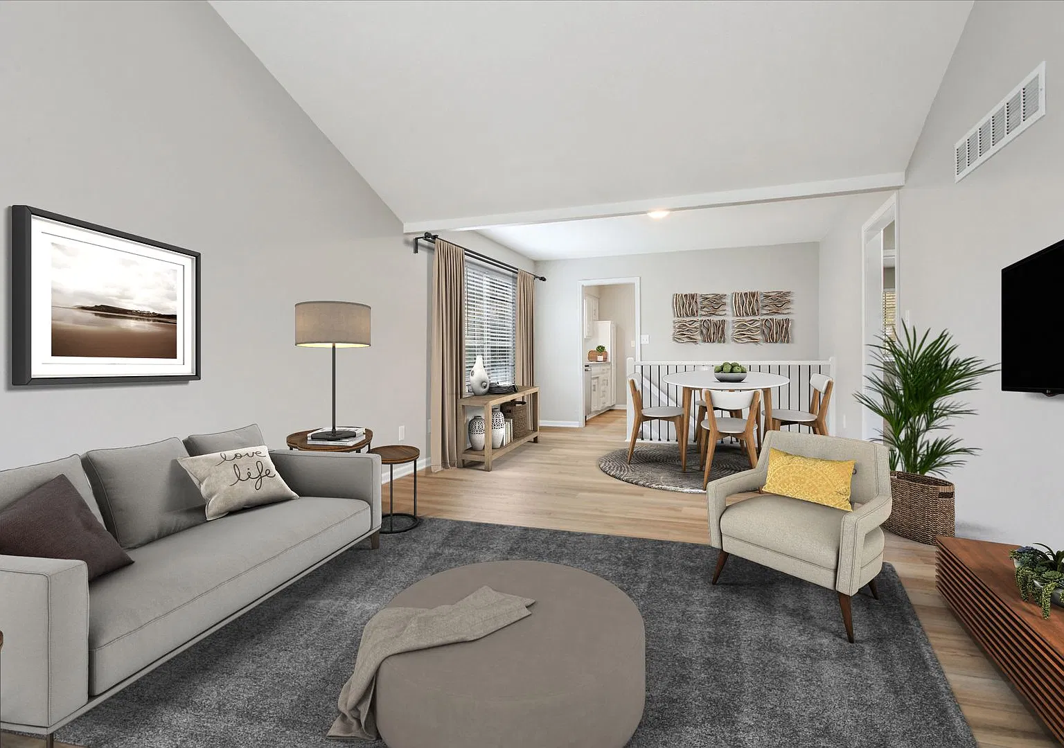 Luxury Living - Walking Distance to Downtown Lee's Summit! — Photo 4