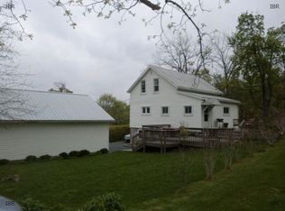 2 Dublin Hill Rd, Aurora, NY 13026