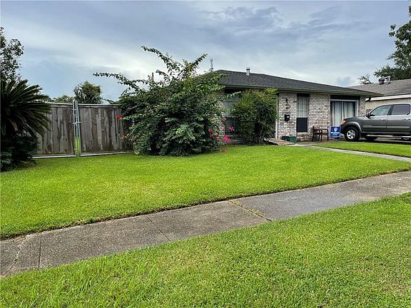 2nd image of 1056 Teakwood Dr