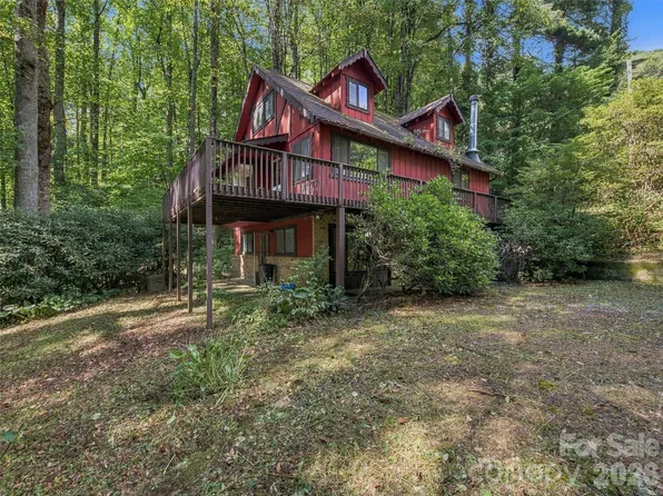 151 Tiger Lily Ln, Waynesville, NC 28786