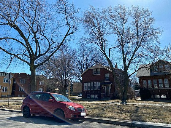 3rd image of 4707 W Parker Ave