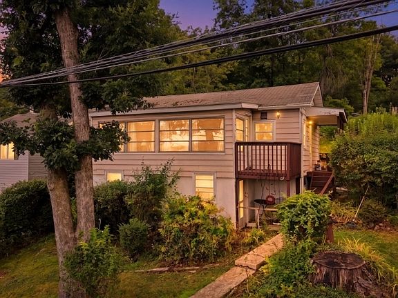 2nd image of 22 Alpine Dr