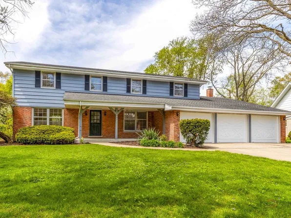 1712 Shawnee Trl, Northbrook, IL 60062