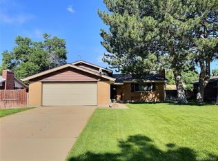 382 Salem St, Aurora, CO 80011