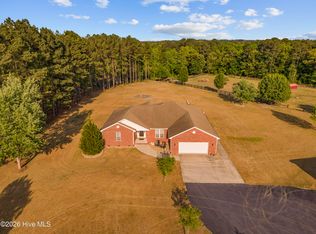 300 Madison Creek Ln, Carthage, NC 28327