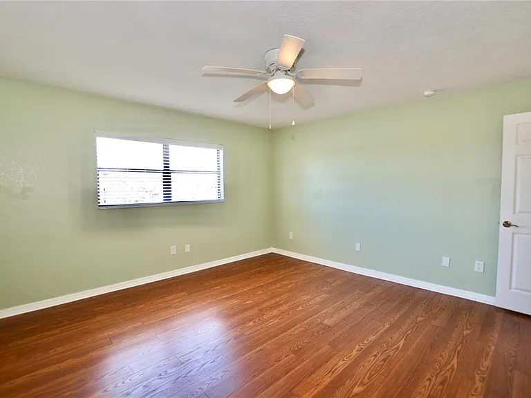 6150 Gulfport Blvd S — Photo 33