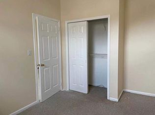 168 Finlay St #1L, Staten Island, NY 10307