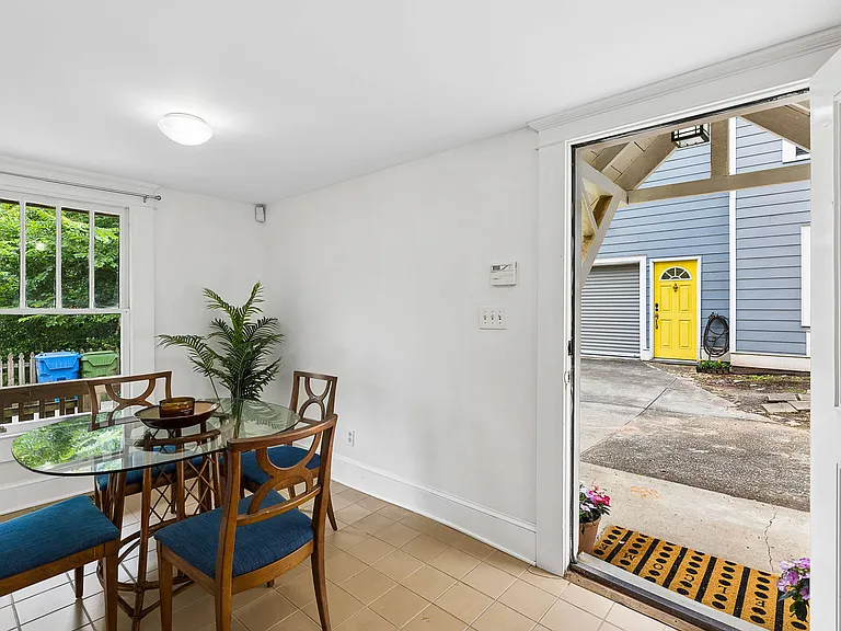 15 Branham St #B — Photo 3