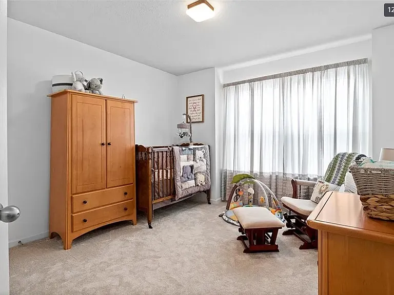 218 Linehan Pl — Photo 13