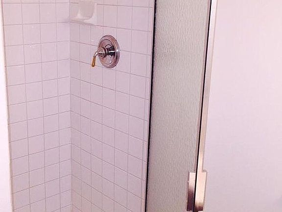 5th image of 202 Buckingham Ln APT 303