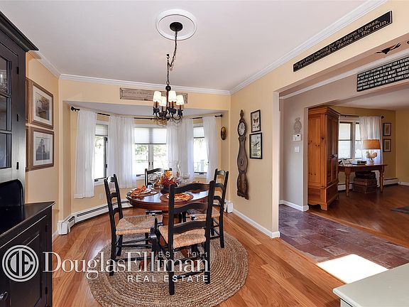 4th image of 140 Boxwood Dr