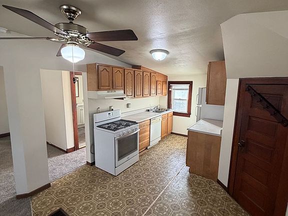 2nd image of 614 Douglas Ave APT 3