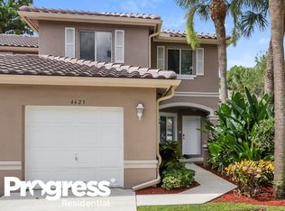 4623 Pinemore Ln, Lake Worth, FL 33463