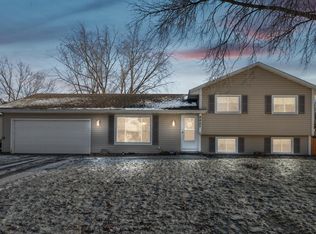8827 Upper 89th Street Cir S, Cottage Grove, MN 55016