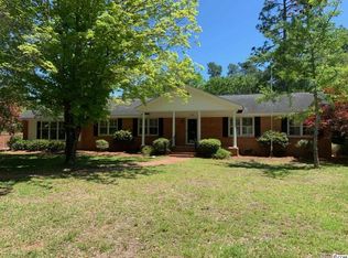 1430 Woodland Dr, Kingstree, SC 29556