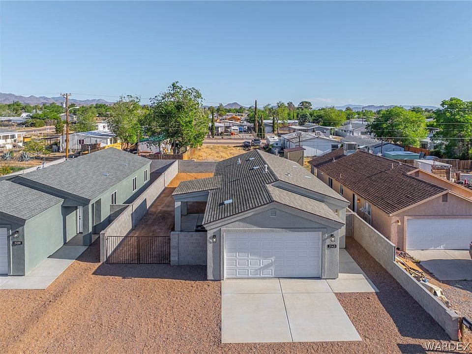 1st image of 3143 E Thompson Avenue