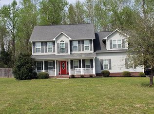 105 Stump Grove Ct, Jacksonville, NC 28540