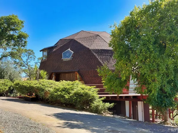 1979 Ridge Road, Ukiah, CA 95482