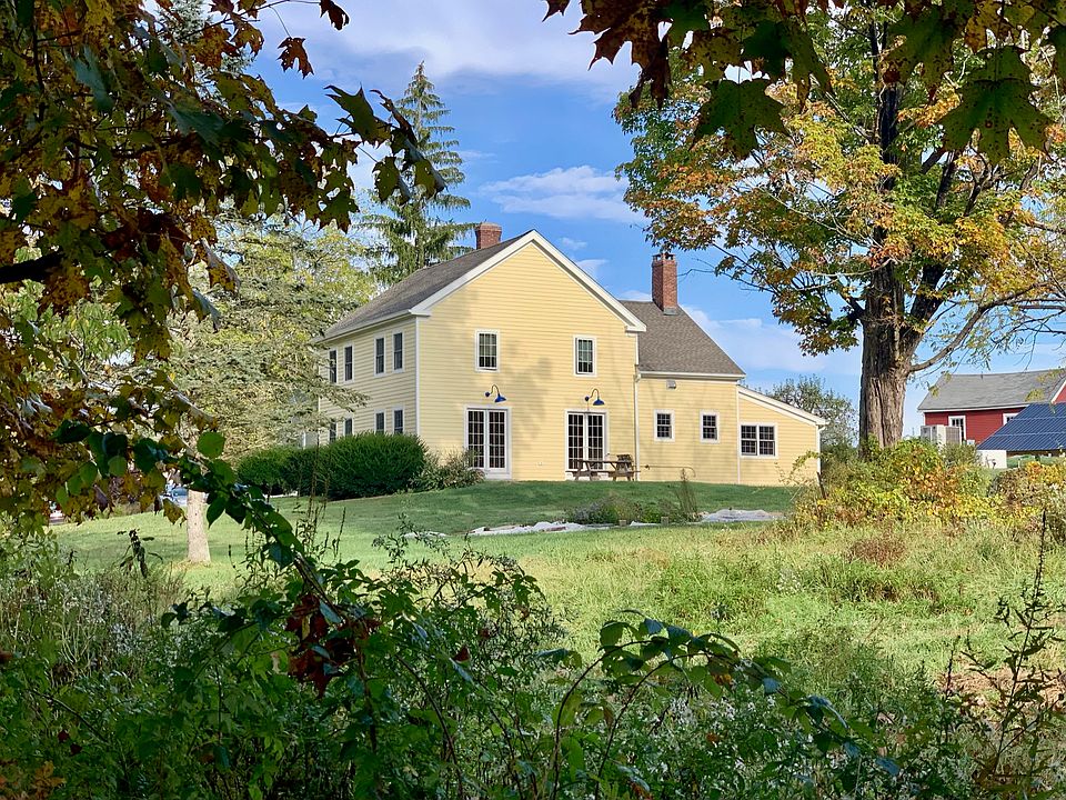 1st image of 33 Camps Rd