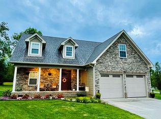 7422 Cash Ln, Ooltewah, TN 37363