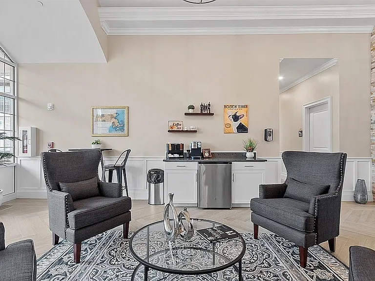 320 Middlesex Ave #B403 — Photo 14