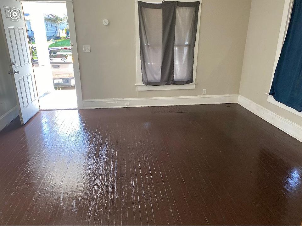2nd image of 122 Wilson Ave