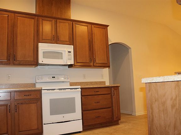 2nd image of 166 Patriot Ln