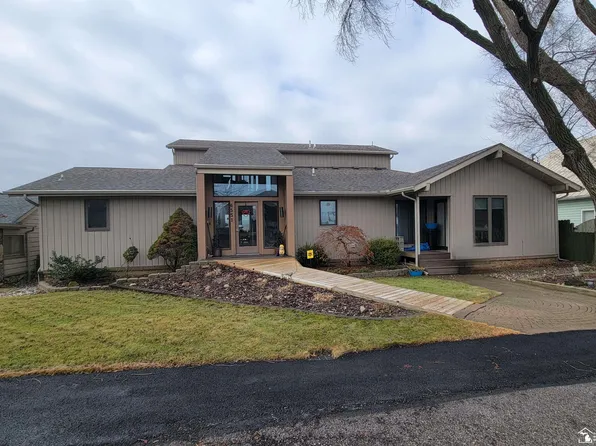 6551 Edgewater Dr, Erie, MI 48133