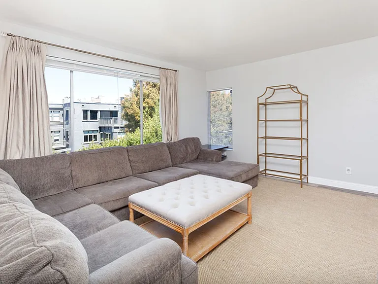 2266 Washington St #341R — Photo 2