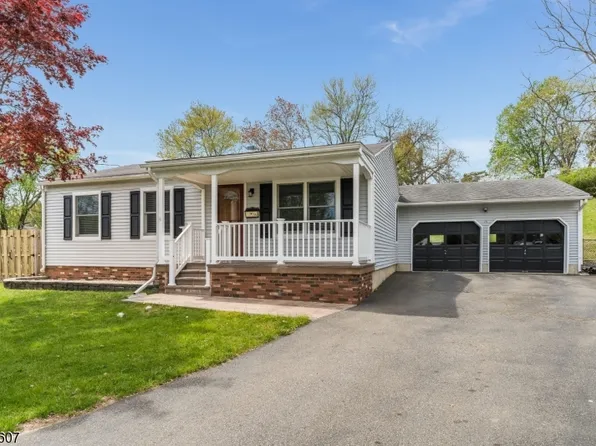 15 Wilson Ter, Washington Boro, NJ 07882